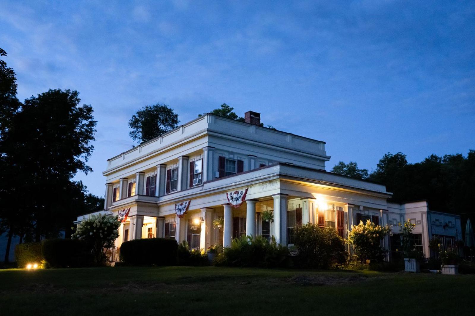Arlington Inn & Spa Екстер'єр фото